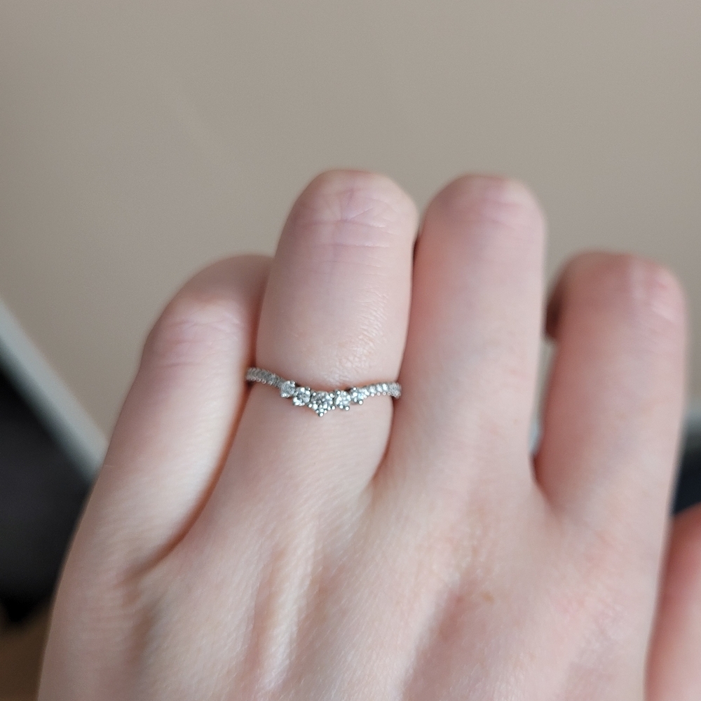 10k white gold wedding band